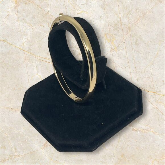 Gold Tone Bangle Bracelet Fashion Stylish Cocktail Minimal Chic Elegant Trendy - Picture 5 of 8